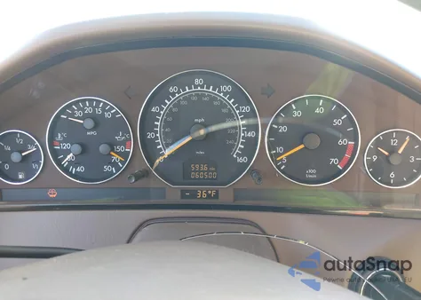 2000 Mercedes-Benz Sl 500 z USA, uszkodzony, nr VIN WDBFA68F8YF193752